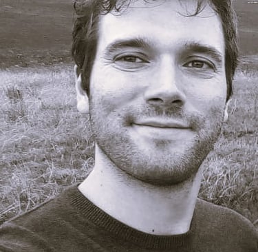 Gonzalo Lázaro Díaz, autor de la novela de ficción Manuscrito de Ise, lluvias de ira