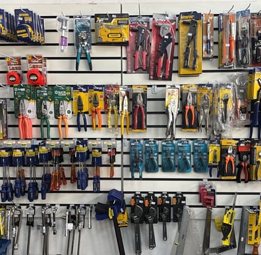 ferramentas e ferragens