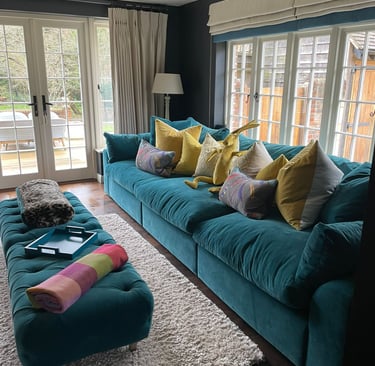 Clean Living Room - Teal sofa