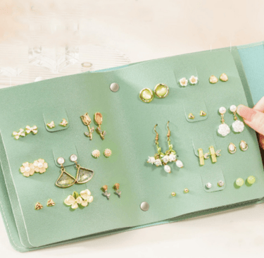 earring organizer