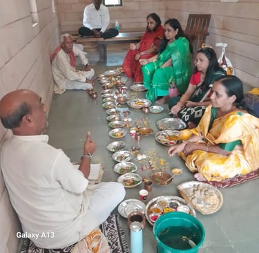 Multiple yajaman families performing Matrugaya Pind Daan ritual with samagri at Bindu Sarovar Siddhpur