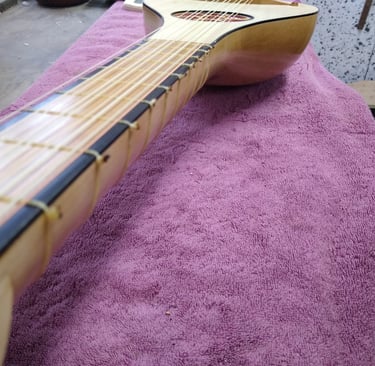 long scale gittern
