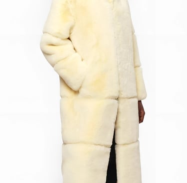 Women's Fur Coat from APPARIS