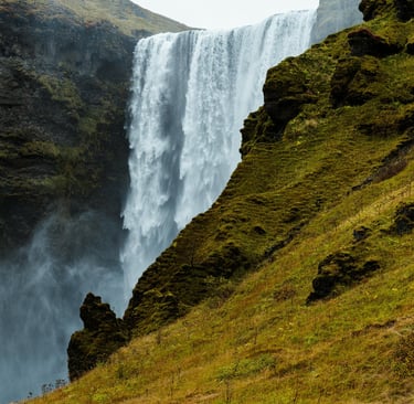 Seljalandsfoss waterfall