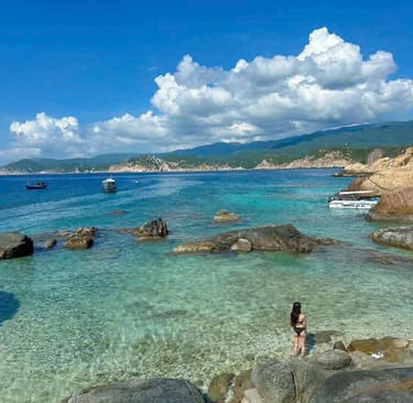 Vinh hy bay, Vietnam_Luxury travel, TopG tour