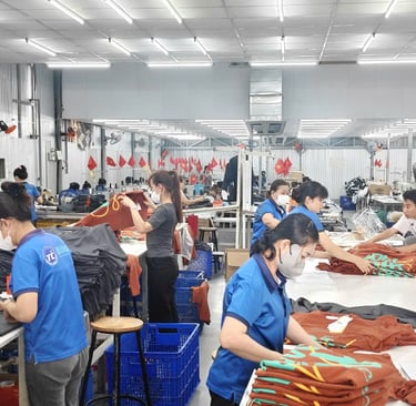 factory tour_ TopG Tour- clothing factory