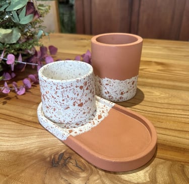 pot et plateau en terrazzo et résine écoresponsable Maison Charlett