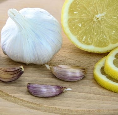Photo by AS Photography: https://www.pexels.com/photo/onions-and-sliced-lemons-242178/