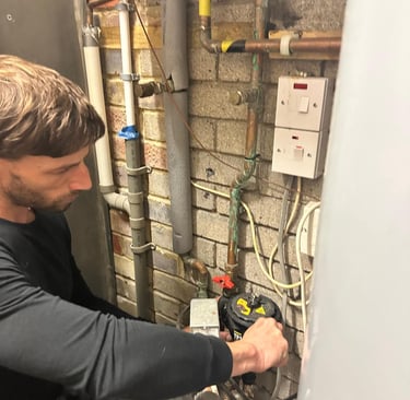 magnetic filter servicng