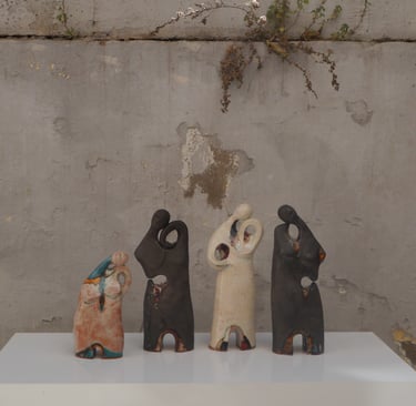 Bu seride ki boşluk  yokluk değil; potansiyelin, içsel derinliğin ve tamamlanmamışlığın simgesidir. 