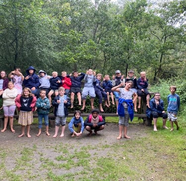 Photo de groupe lors de la sortie sentier pieds-nus