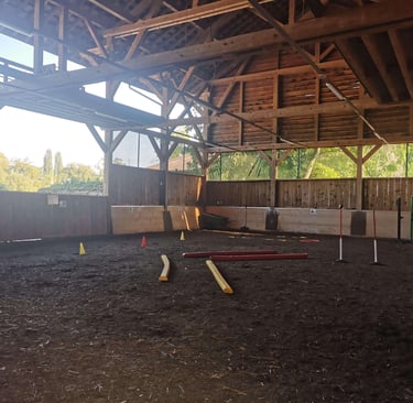 manège du poney club de Présinge