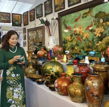 Làng sơn mài hạ thái