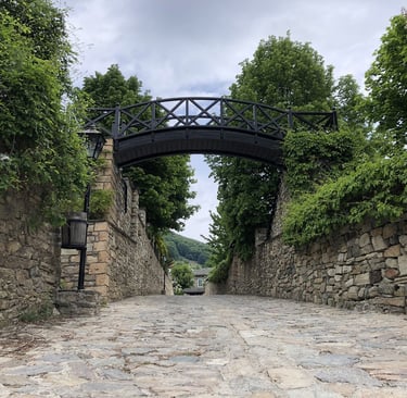 γραφικό σοκάκι χωριού