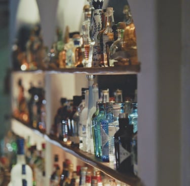 the bar at Kahlua Jungleroom