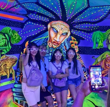 Casa Neon en el Graffiti tour