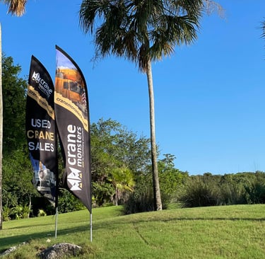 Banderas gigantes y publicitarias