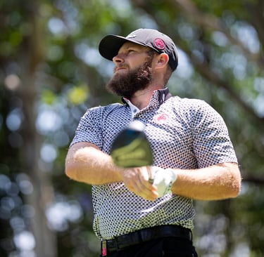 Tyrrell Hatton hits a drive at LIV Golf Mexico City 2026 (photo: LIV Golf)