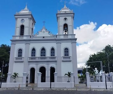 Agência de Marketing para clínicas com produção audiovisual e CRM em Feira de Santana