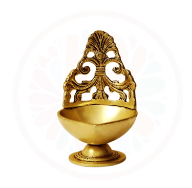 #BrassDeepak #DiyaDecoration #BrassDiya #TraditionalLighting #BrassLamp #DiwaliDecor #HomeDecor #Ind