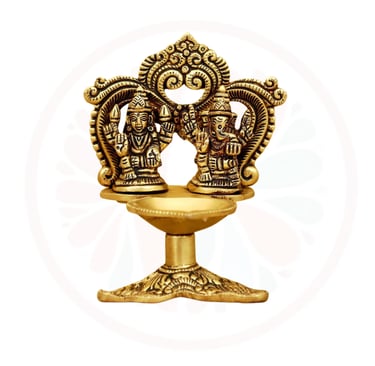 #BrassDeepak #DiyaDecoration #BrassDiya #TraditionalLighting #BrassLamp #DiwaliDecor #HomeDecor #Ind