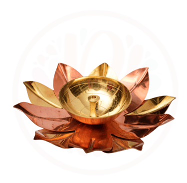 #BrassDeepak #DiyaDecoration #BrassDiya #TraditionalLighting #BrassLamp #DiwaliDecor #HomeDecor #Ind