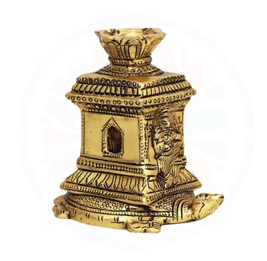 #BrassDeepak #DiyaDecoration #BrassDiya #TraditionalLighting #BrassLamp #DiwaliDecor #HomeDecor #Ind