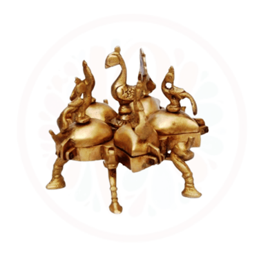 #BrassKumkumBox #IndianCraftsmanship #TraditionalArt #BrassArtifacts #PrajjwalInternational #Handcr