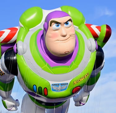 Buzz Light Year balloon