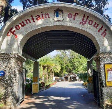 entrance sign that says fountain of youth