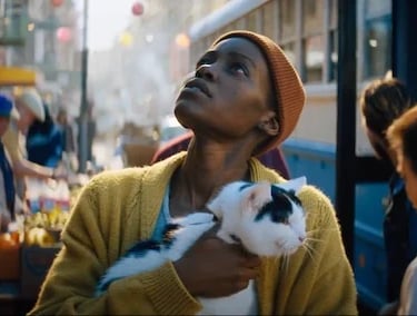 Lupita Nyong'o as Samira and her weird cat.