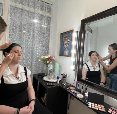 Menyasszonyi smink készülőben