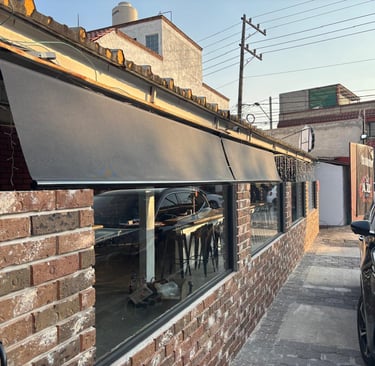Toldo color negro 