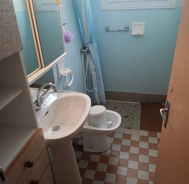 Rénovation salle de bain avant-Saint Georges sur Loire-EM RENOV