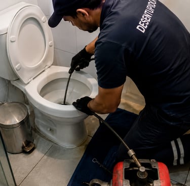 Serviços de desentupimento de vasos sanitários