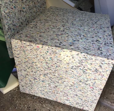 Material compactado. Goma espuma compactada. Alta Densidad. 