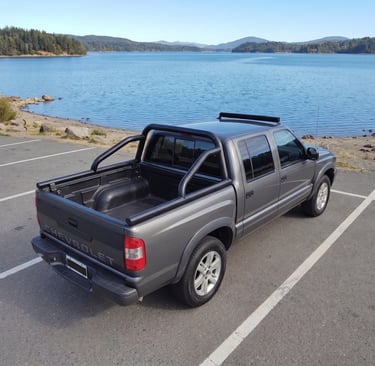 Camioneta Chevrolet S10 para remolques y auxilios vehiculares. 