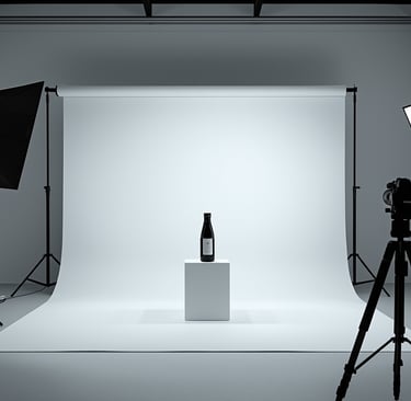 Sessão de fotografia de produtos em estúdio com iluminação profissional para e-commerce