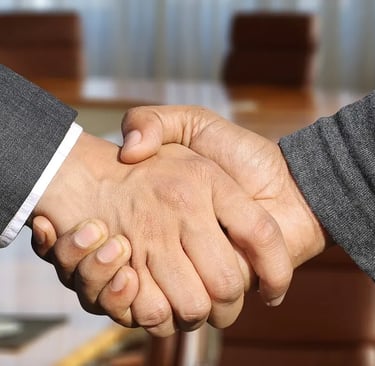 Poignée de main professionnelle.