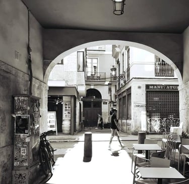 Entre calles y andenes valencia España
