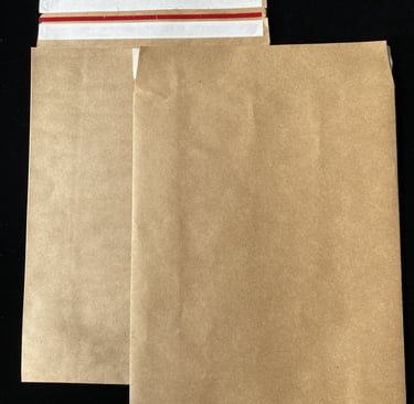 Paper shipping bags for e-commerce packing