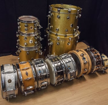 Set de batería profesional microfoneado para sesión de grabación baterías online.