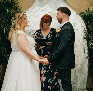 Celebrant led wedding ceremony at Runa Farm