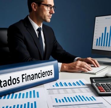 persona revisando los estados financieros haciendo cálculos