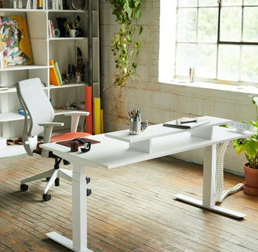 a ergonomic appropriate height desk with a chair 