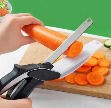 Tesoura com tábua de corte