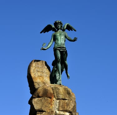 Il monumento al Frejus in Piazza Statuto a Torino