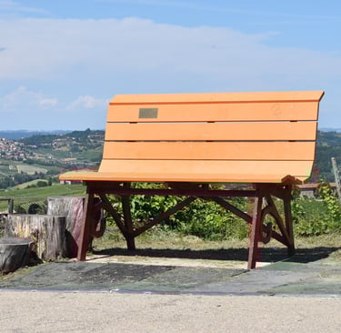 La panchina gigante di Costigliole d'Asti
