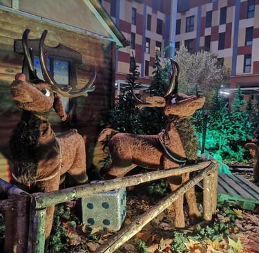 decoración/tematización navideña alquiler renos Santa Claus, 