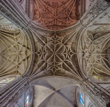 techo gotico de la iglesia de san miguel en jerez de la frontera